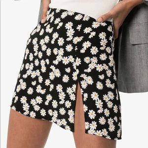 NWT Reformation Margot Mini Skirt in Daisy Print (8)